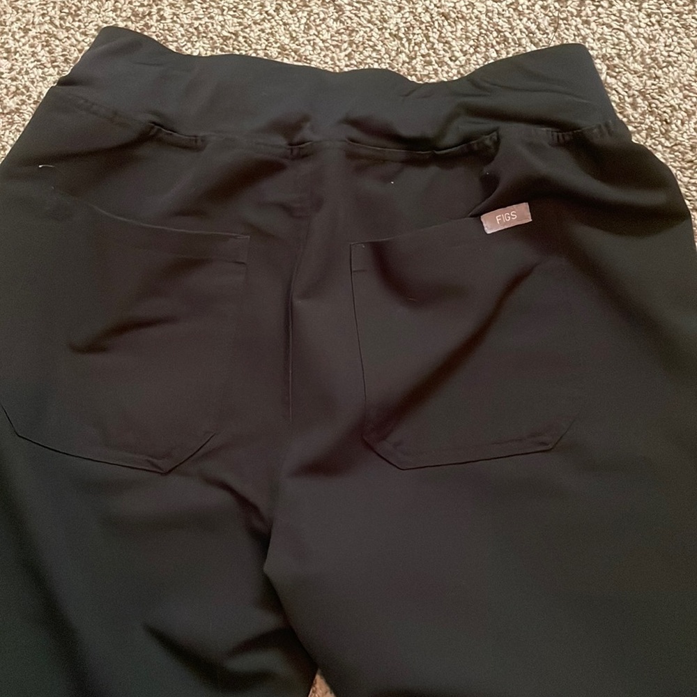 FIGS high waisted Scrub Pants